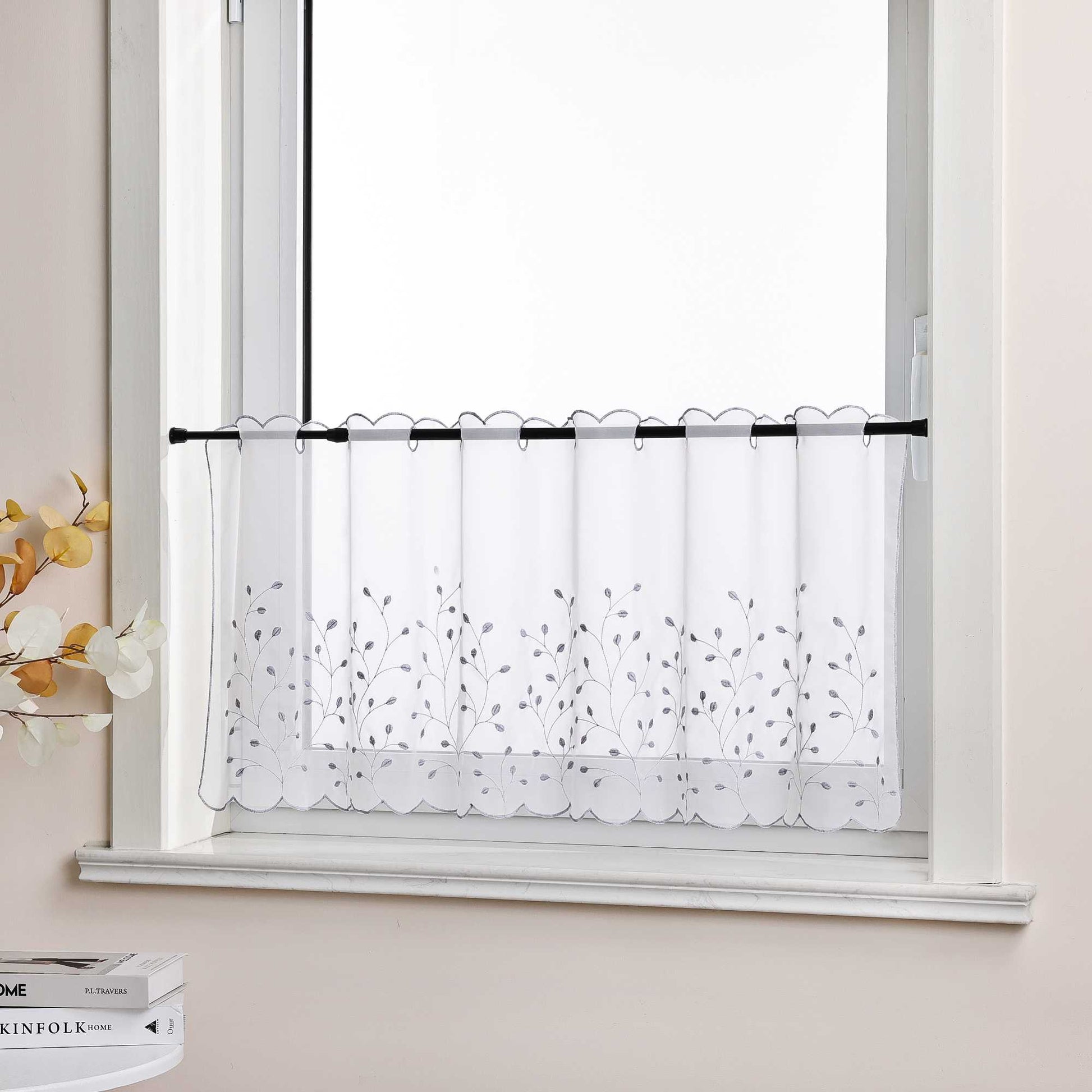 Scheibengardine mit Blumenstickerei Modern Voile Bistrogardine mit Lochleiste Unifarbige Kurzstores Landhausstil Transparent 1 Stück - Joyswahl