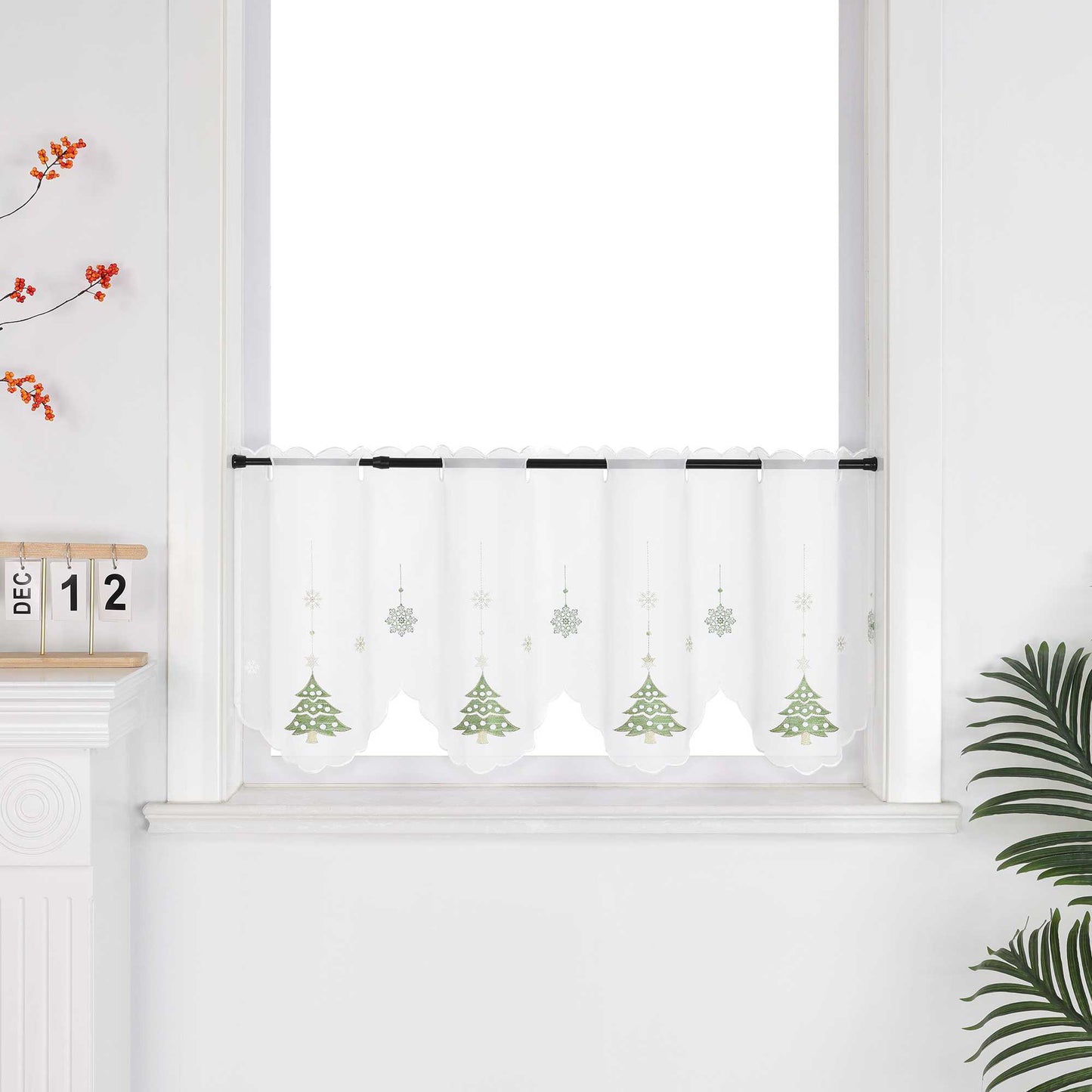 Scheibengardine mit Tannenbaum & Schneeflocken weihnachten kurz Gardine - Joyswahl